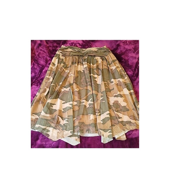 Xhiliration‎ camo skirt size small - Picture 6 of 6